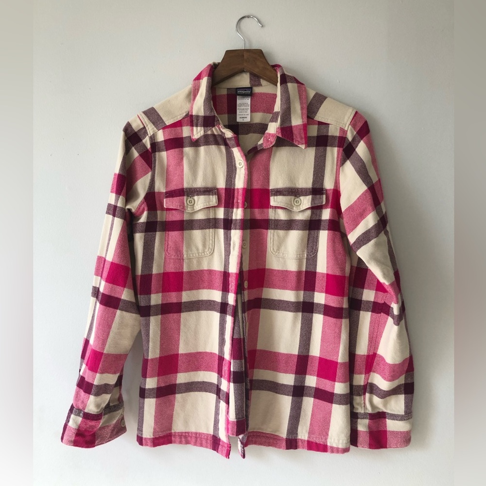 Patagonia Womens Flannel- size 6